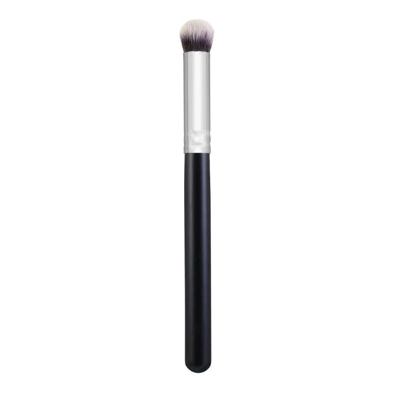 BROCHA PARA CORRECTOR PERFECCIONADORA CHUBBY - M173